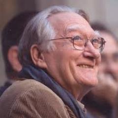 La poesia no serveix per res, i això és la gran cosa que té la poesia. Una expansió, una meditació, un acte màgic. No serveix per res, però ho és tot.