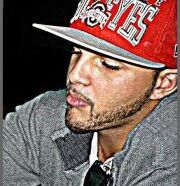 rapper,songwriter, engineer, photographer , cinematographer kik me @elevatedsparks
