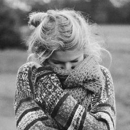 Thesnowfallsnow's profile picture. When I see you I freeze