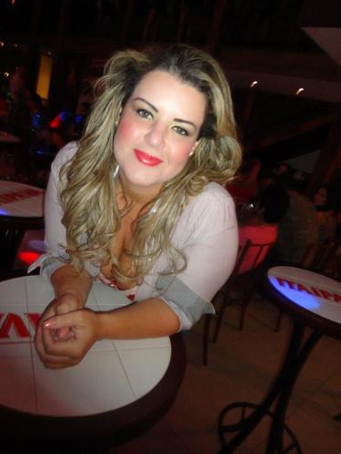 KristiaSa's profile picture. amo dar uma de Shakira, mas  tento ser eu mesmo.