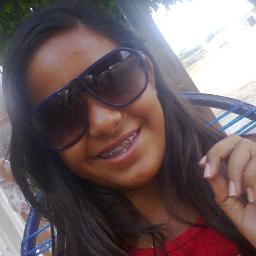 Sou meiga,amiga,melhor amiga da @_ItsAnnita e muito feliz. Quer saber mais? Follow-me
