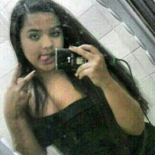 Flamenguista , escorpiana , bipolar , twiter , facebook , tumblr , doritos , batata , lasanha;*