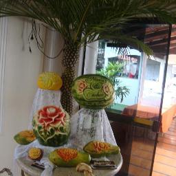 Escultor de frutas e legumes, apaixonado pela arte e bicampeão brasileiro da categoria