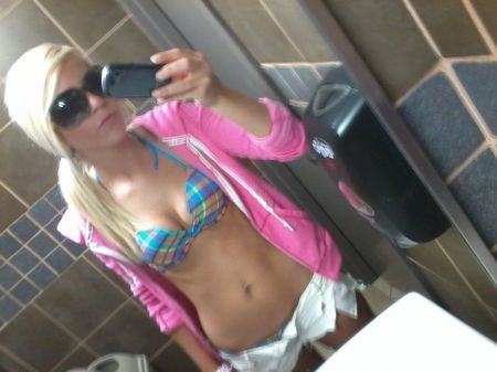 blanchevincent9's profile picture. Arts & Crafts