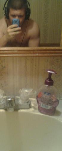 screenname1995's profile picture. 