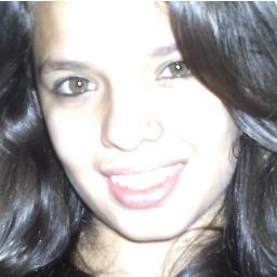 Sou uma garota q n gosta de silencio de geito nenhum ,gosto muitooo de sair por ai.na escola n fico qeta sou agitada e concigo amizades novas diversas  vese