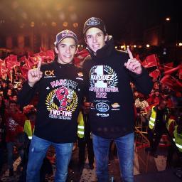 para alcanzar tu sueño necesitas a tu lado a alguien que crea en ti incluso mas que tu mismo mi idolo @marcmarquez93 28-10-12 y 11-11-12 =)