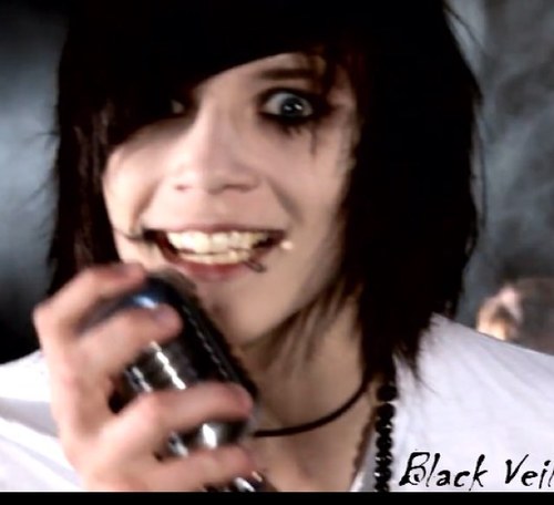 Hiiiiii......i LOVE Black Veil Brides and DesandNate!!!!!! My favorite colors are green and black and blue!!!...... :D ;) ^.^ A6
