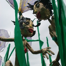 Artist, Maker and Puppeteer. Lover of lanterns, nature and silliness. Director of Lamplighter Arts CIC.