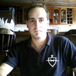 licenciado para unos, raviol para otros y mejor conocido como javieeeeer. opinólogo, que practica deportes en forma amateur (con la pasión que esto implica)