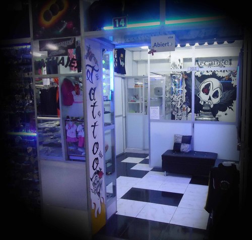 (Tattoo and Body piercing)...