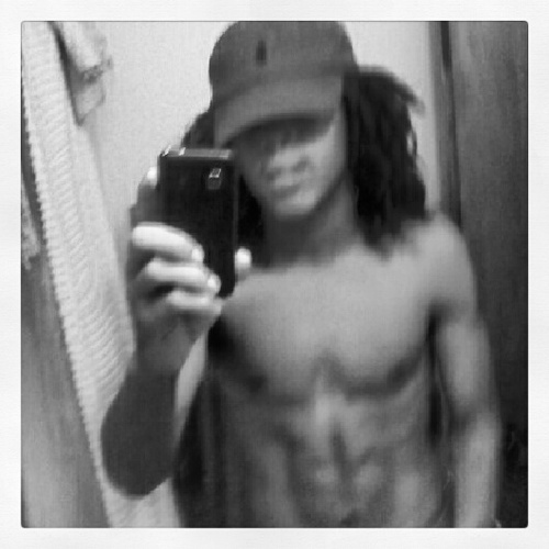 #Single ....Catch me at the BET award Trynna Fuck Beyonce We Insane Money MOB Follow My Cute Ass Twifey @Plutto_