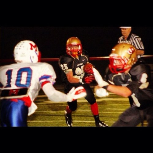 Keep it 100. Uhs football #25