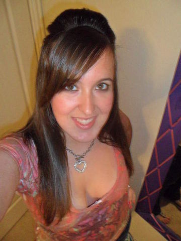 cecilgainesMlM3's profile picture. Stop wasting your time, energy and money and just use this to promote and market on twitter http://t.co/QW24pYGp