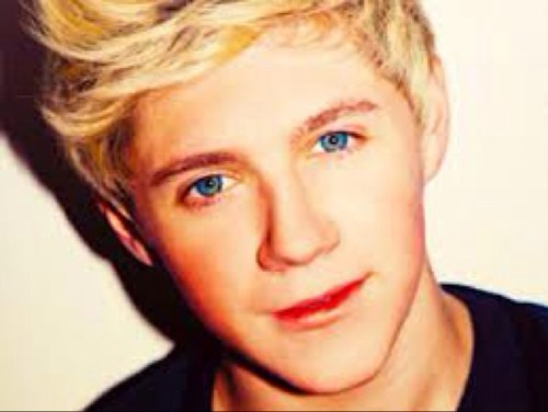 Live life like 1 direction. Enough said. FAN ACCOUNT! But ill keep you updated! Message me, ill answer!!