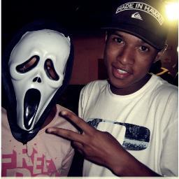 PRA QUE OLHOS , VERDES SE A NATUREZA DEIXA O 
MEUU VERMELHO ♪
 ♪♪♪ ,,
 CAAASAADOOÕ COOM AA @ianca_cris TEEAAMOOÕ