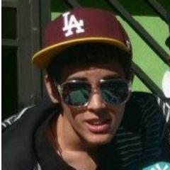 ;* HUMĪLDΛDE ΛCĪMΛ DE TUDΘ !