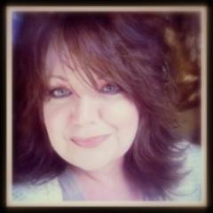 F+W Media/North Light Author of Delight In The Details, Delight In The Seasons & Delight In The Art of Collage