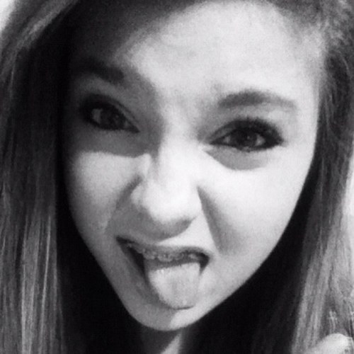 Hey,Yall its Paige
I dont smoke or drink im absolute drug free. Follow me on instagram!
Im single till i find the right one.
Love you bye.