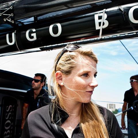 Hockey player, works at @atracing99 A farm girl, from @boycottfarm. All views are my own