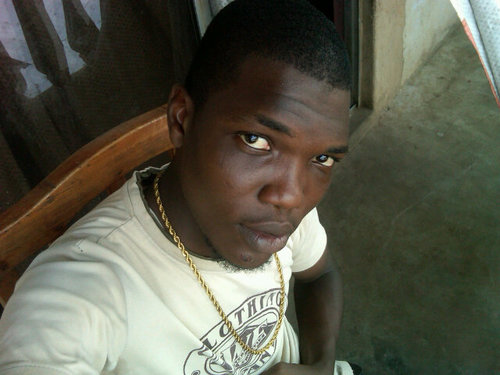 Tall nd loving like meeting freinds knowing peeps nd loves muzic.