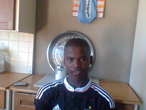 NciniseloThube's profile picture. 