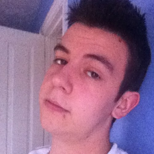 aaronbrown125's profile picture. This is my twitter! Welcome!