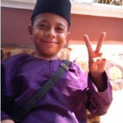 i'm hairul , 12 , johorean , skkm2 .
jangan lupe follow twitter saye