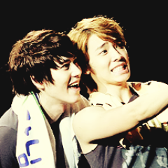 I'm DongHae THBot~♥ ผมน่ารัก ผมวุ่นวาย ผมพูดมาก~ 5555 ฟอลผมแล้วผมจะฟอลคุณกลับทันทีเมื่อคุณแจ้งเตือน(?) ฮ่าๆ ฟอลผมมาเร็วๆ~ *สะกดจิต* --ลาบอทนะฮะ-- I'll come back