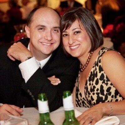 Profile Picture of Denise & Ross Martin (@Denise_and_Ross) on Twitter