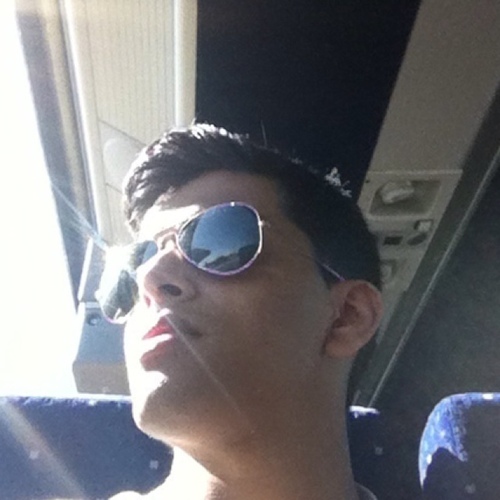 incompetent_man's profile picture. Winner of 20 JD power awards for Bakchodi