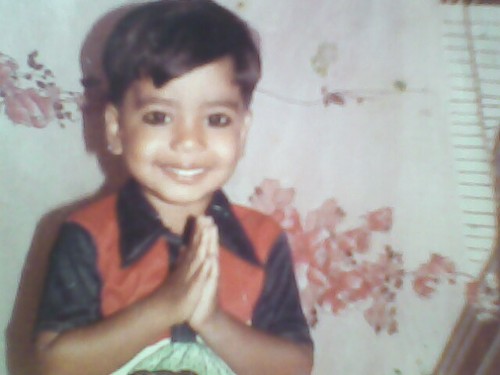 thiru7123's profile picture. 