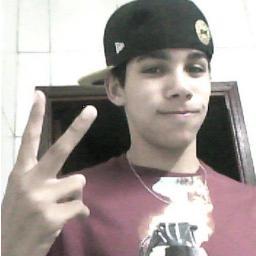 Não mudo por ninguém,
Melhoro por quem merece.