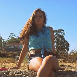 Be a queen , not a princess ♡