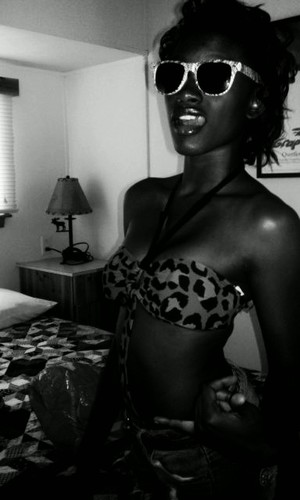 Im Zayy C/O '14 Follow Me