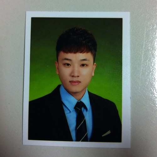 안녕하십니까
모든것을 모두 사랑하는 이해준 입니다^^
사랑하고 싶은사람 위로받고 싶은사람 
기쁨을 같이 나누고 싶은사람 모두모두
같이 사랑을 나눠요^^