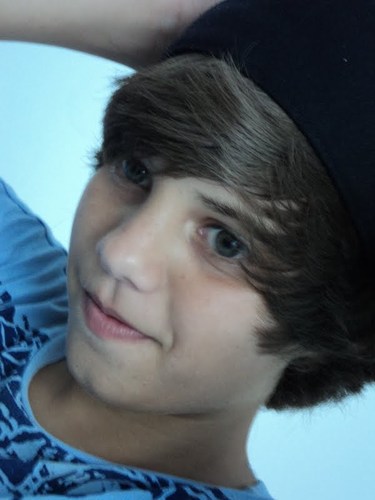 qqissuvini's profile picture. Thayna ♥