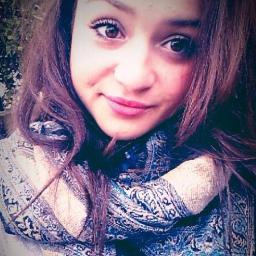 si, @justinbieber è il mio idolo e con il tuo parere sinceramente mi ci pulisco il culo.// AMO @F_neversaynever e @MeegOneD :**
