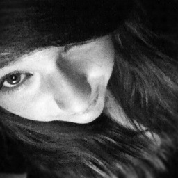 Heyyy people! Xxx :) 
Follow me?  I'll follow back! Xxx 
No hating please! Xx 
1D fan for life! Xxx
