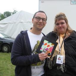 butiafull13's profile picture. da jeg har fået nyt arbejde arbejder jeg på og musik og medie på tomsagervej 25 i Åbyhøj dækker stadig måde grøn koncert i århus og kendte