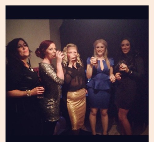 RacheyBaby01's profile picture. Don't cry over the past, it's gone. Don't stress about the future, it hasn't arrived. Live in the present & make it beautiful ❤