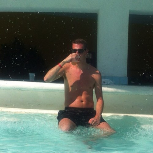 alexbrown1010's profile picture. Arsenal FC, NFL and the Cowboys, UFC, boxing, love the darts