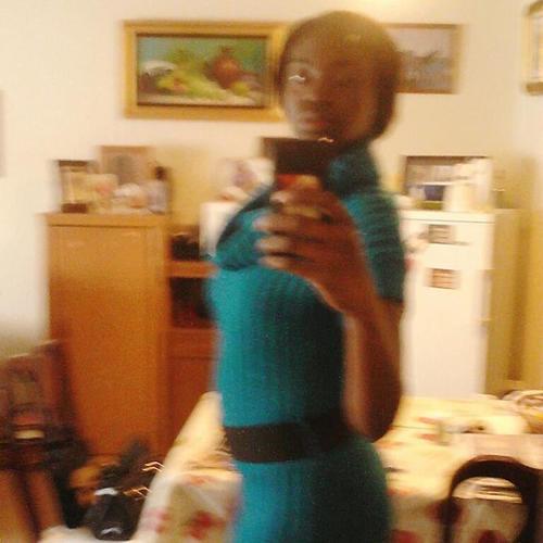 sweet love basketball going to skool 4 nursing...laidback...like to socialize wit other people...love to have fun