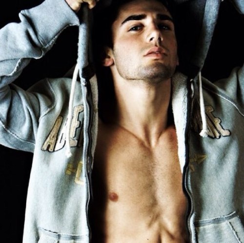 someguy96755979's profile picture. 