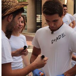 Murcia. Aficionado a la casta.

El plan no es nada, la planificación lo es todo.