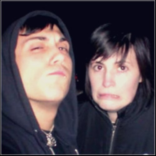 So there's this girl named Jamia, I love her to bits. She is my foREVer. |Father of Lena and Lily| Bromance with Gerard|