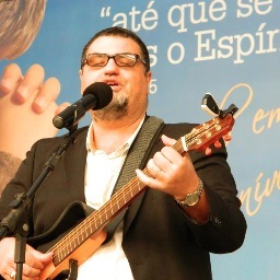 O MEU CHAMADO É MAIOR QUE MINHA VIDA!!!
Sou brasileiro porém pertenço a uma outra pátria a saber,o reino do céu com seus valores,leis e com seu REI maravilhoso