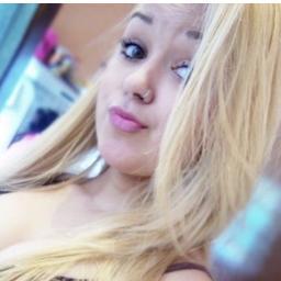 Humildade … não te faz melhor que ninguem, mas te faz diferente de muitos. ❄ Jenniffer loren ❄ ☜═㋡
