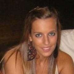 Estudiante de pedagogía en la UMA.
 Lo que convierte la vida en una bendición no es hacer lo que nos gusta, sino que nos guste lo que hacemos.