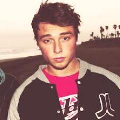 FOLLOW ME : @EmblemThree @KeatonStromberg @DrewChadwickE3  @wesleystromberg  ... @OneDirection ♥♥♥ I'am 100% Directioner :)